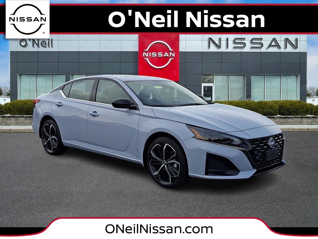 Certified 2025 Nissan Altima SR Sedan