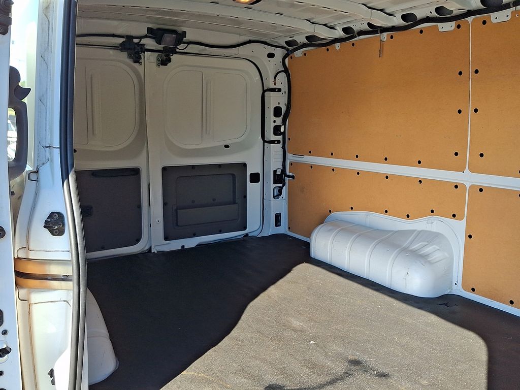 2021 Nissan NV Cargo SV - Photo 10