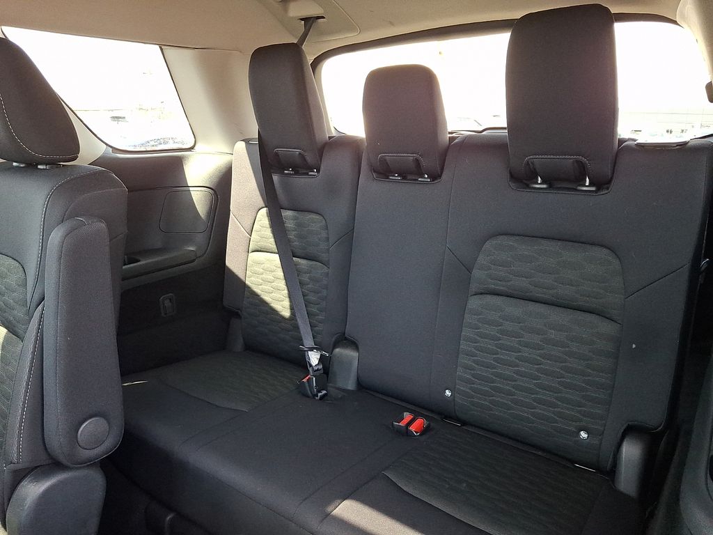2023 Nissan Pathfinder SV - Photo 10
