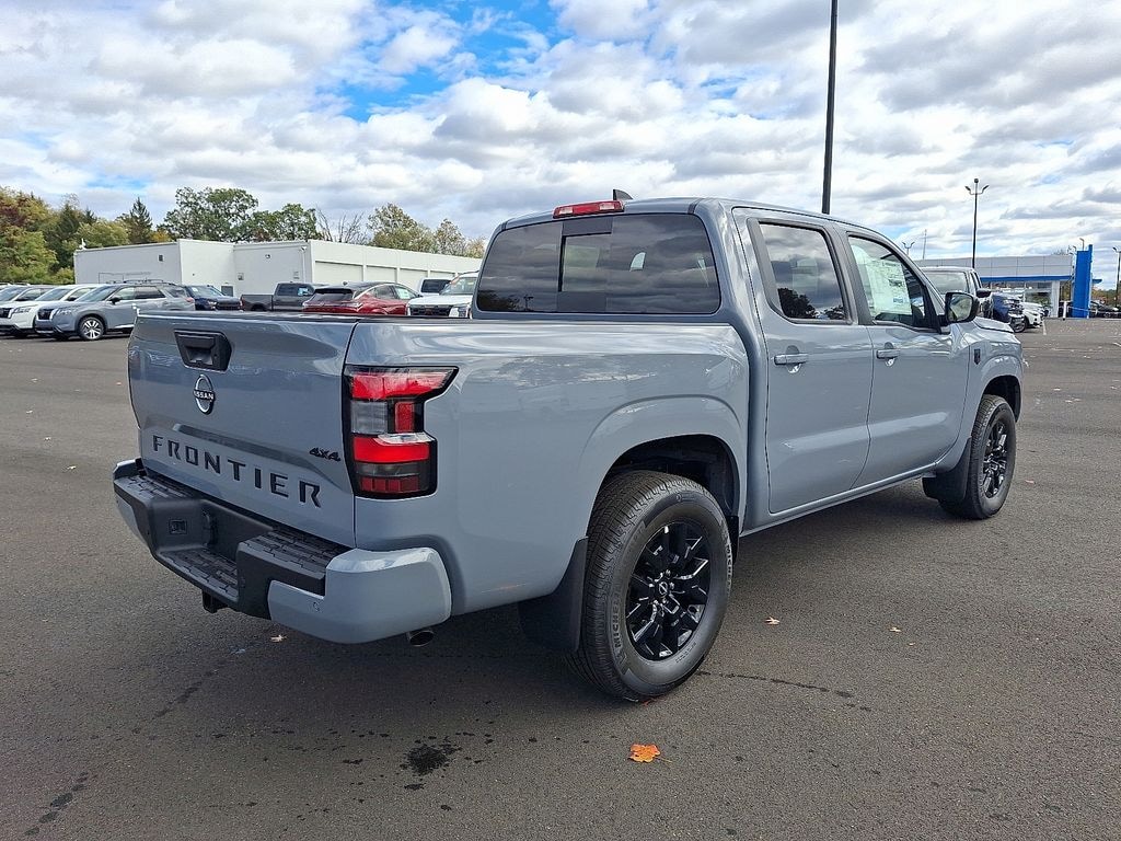 New 2026 Nissan Frontier SV Truck Crew Cab