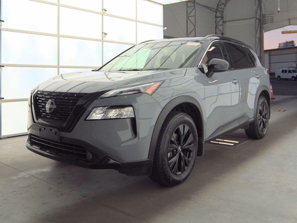 2023 Nissan Rogue SV photo 2