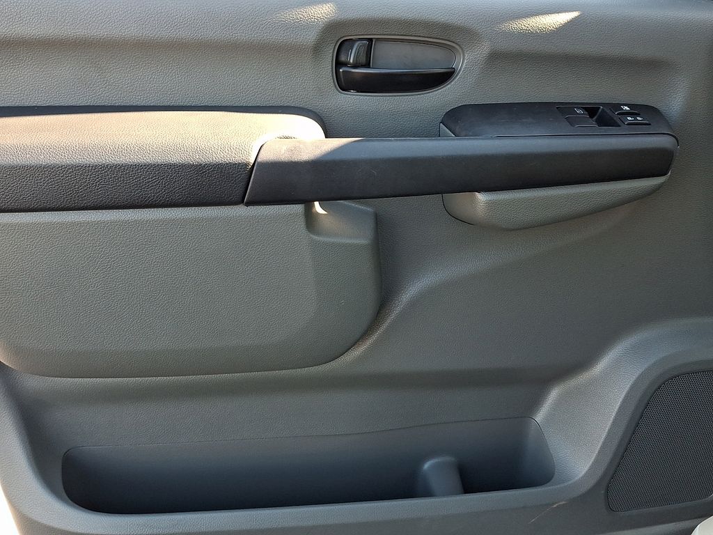 2021 Nissan NV Cargo SV - Photo 12