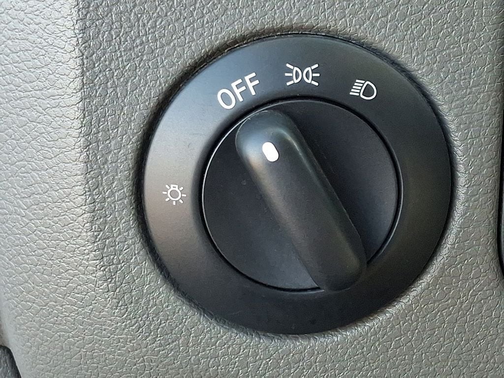 2021 Nissan NV Cargo SV - Photo 24