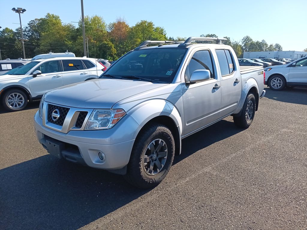 2019 Nissan Frontier PRO-4X photo 2