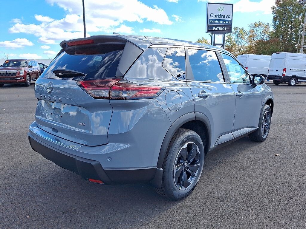 New 2026 Nissan Rogue SV SUV
