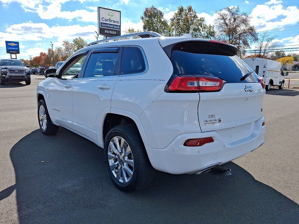 Used 2017 Jeep Cherokee Overland 4x4 SUV