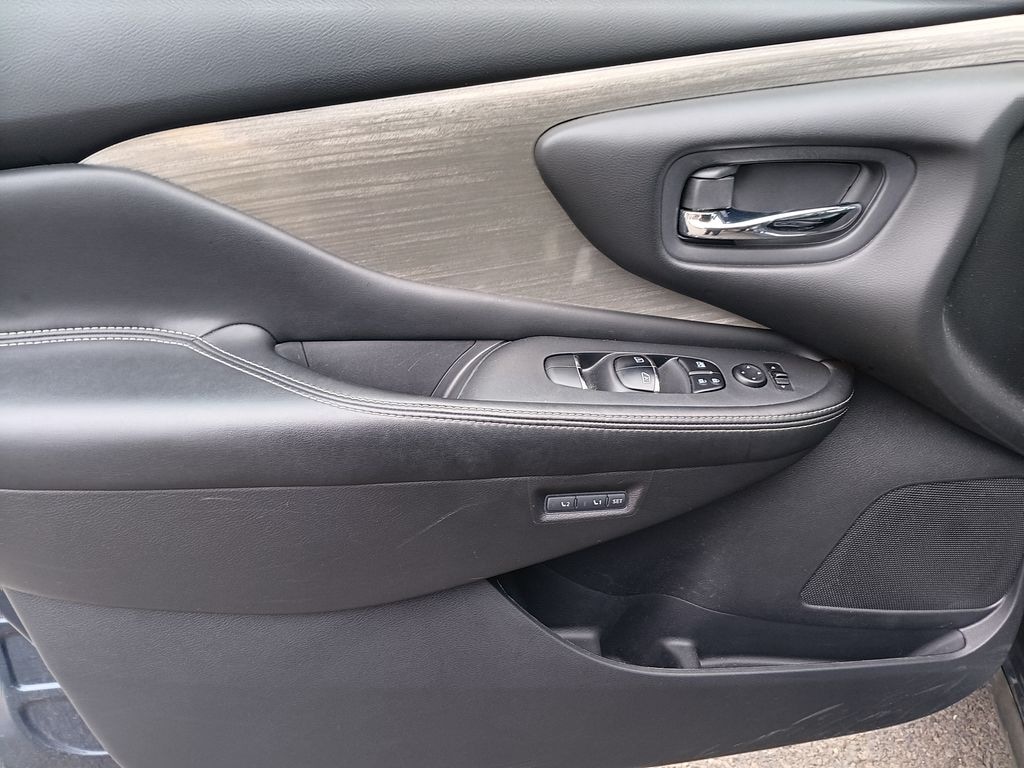 Used 2017 Nissan Murano SL SUV