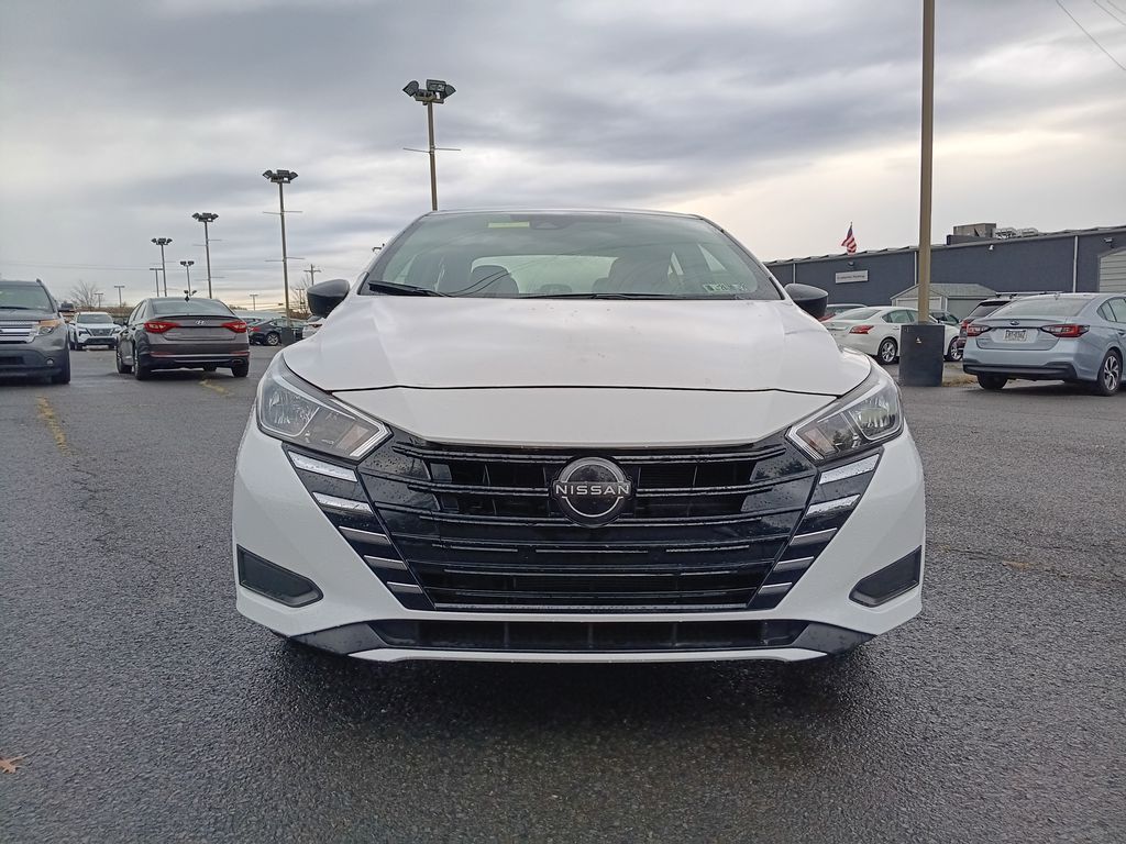 2023 Nissan Versa 1.6 S photo 2