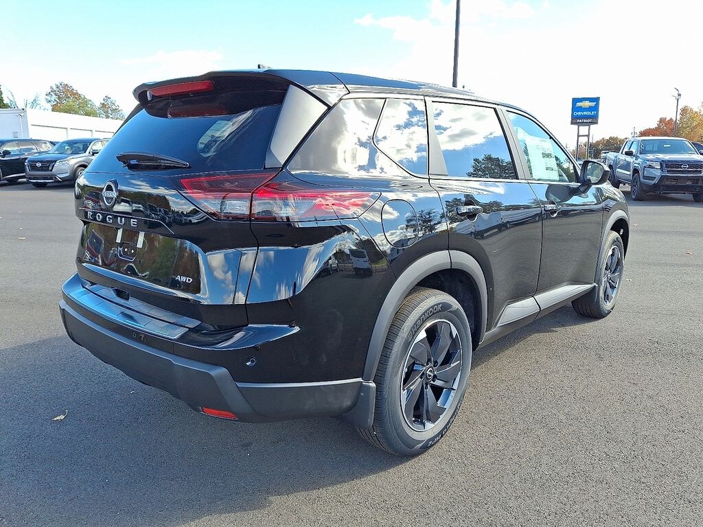 New 2026 Nissan Rogue SV SUV