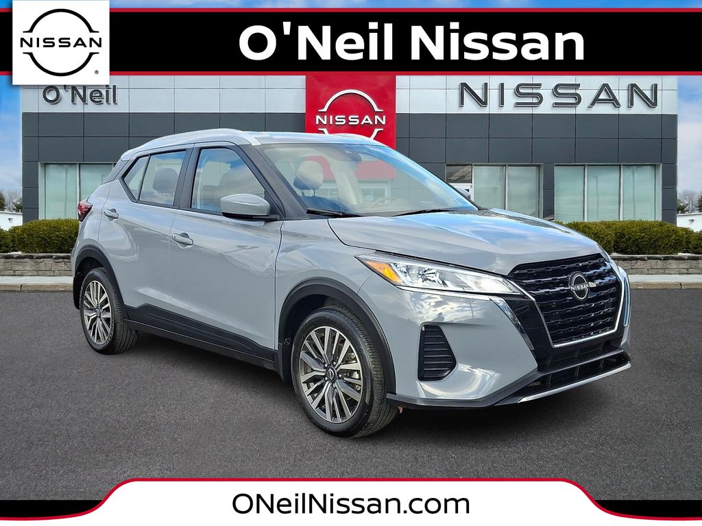 2024 Nissan Kicks SV's photo
