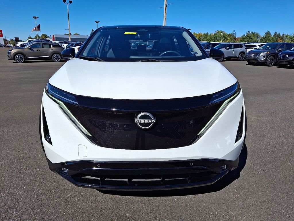 2024 Nissan ARIYA Engage Evolve+ Empower photo 2