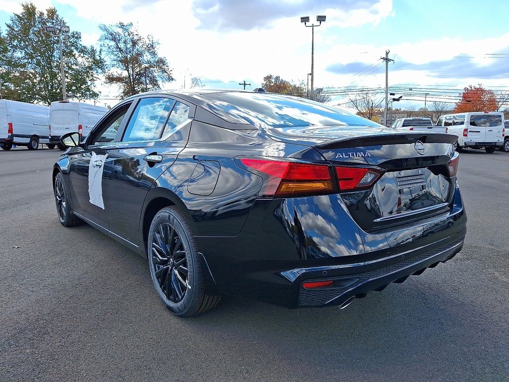 New 2025 Nissan Altima SV Sedan