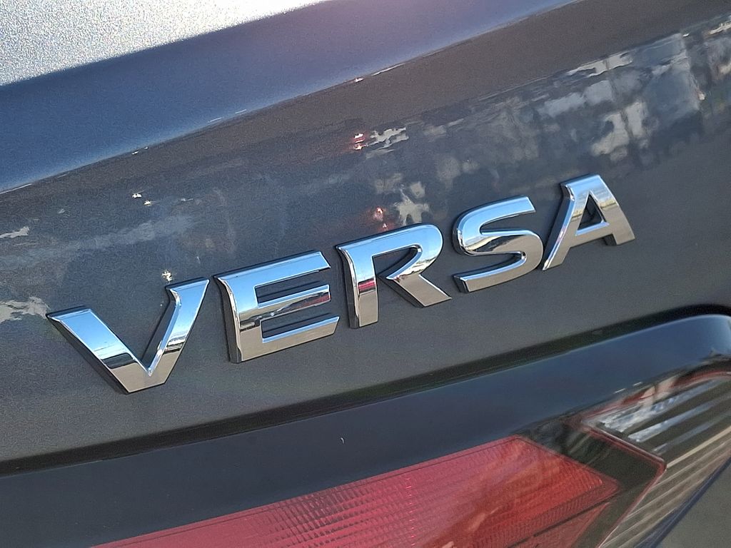 2025 Nissan Versa Sedan SV - Photo 18