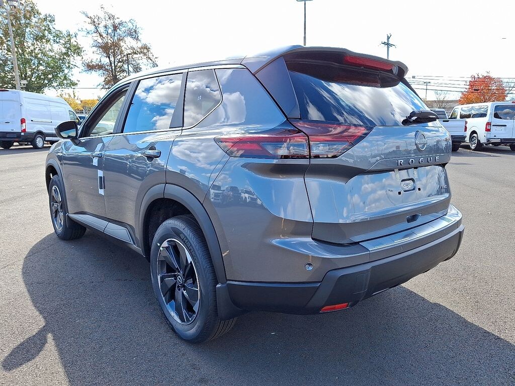 New 2026 Nissan Rogue SV SUV
