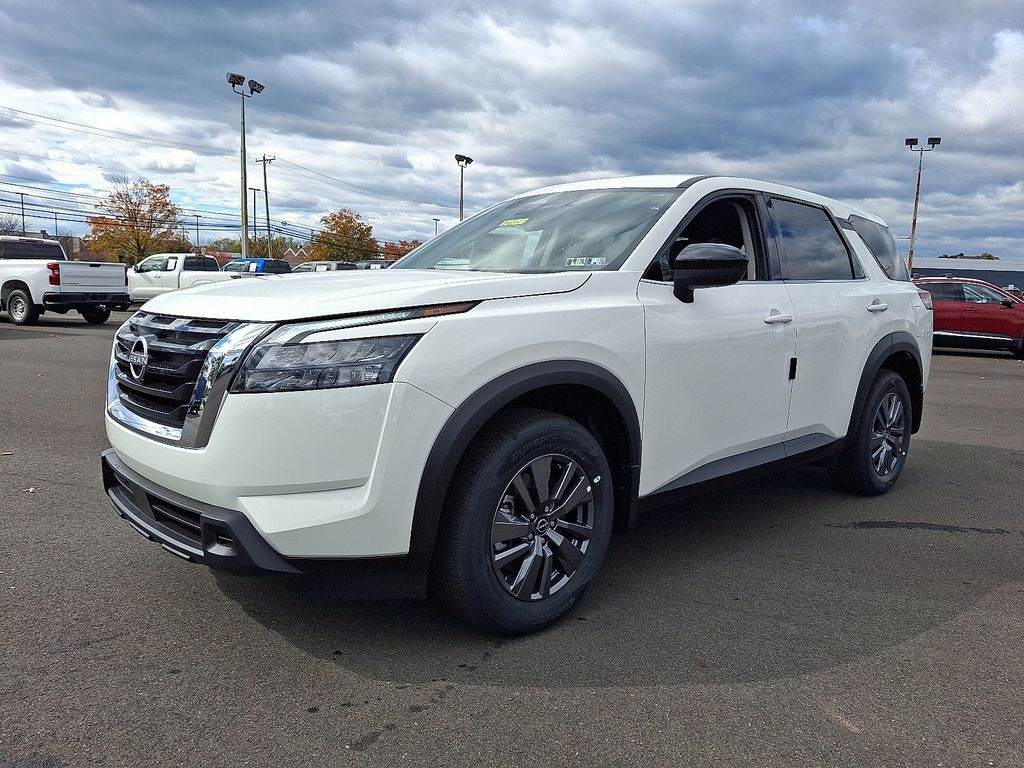 New 2025 Nissan Pathfinder S SUV
