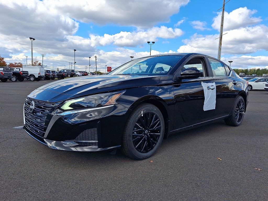 New 2025 Nissan Altima SV Sedan