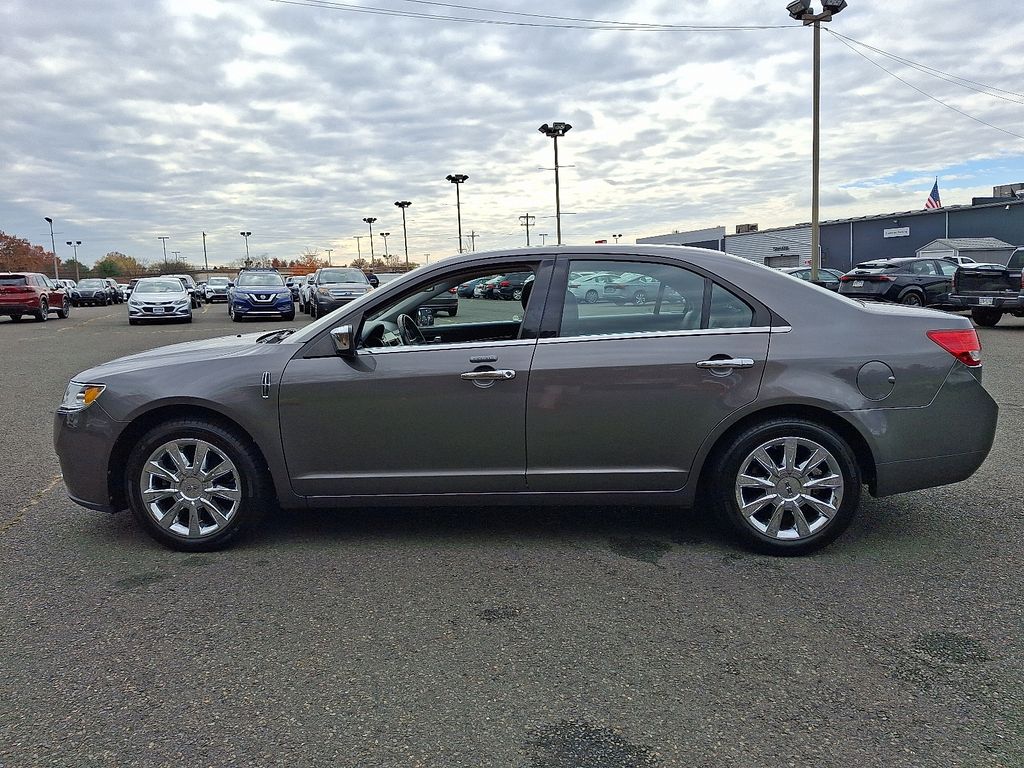 2012 Lincoln MKZ Base photo 4
