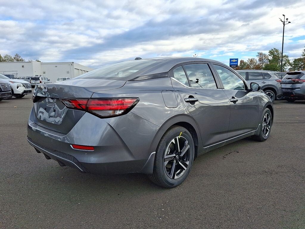 New 2025 Nissan Sentra SV Sedan