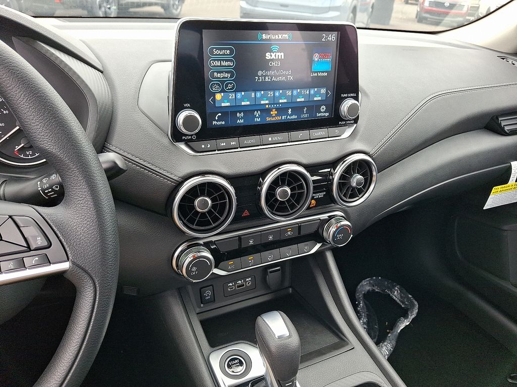 2025 Nissan Sentra SV - Photo 12