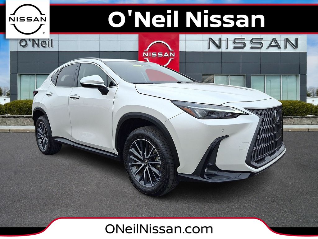2022 Lexus NX Hybrid 350h's photo