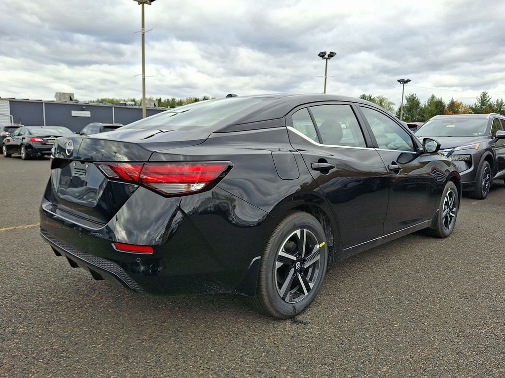 2025 Nissan Sentra SV photo 4
