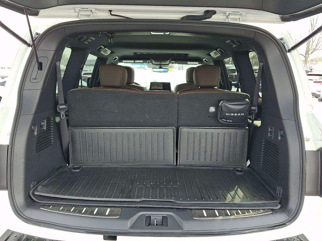 2024 Nissan Armada Platinum - Photo 29