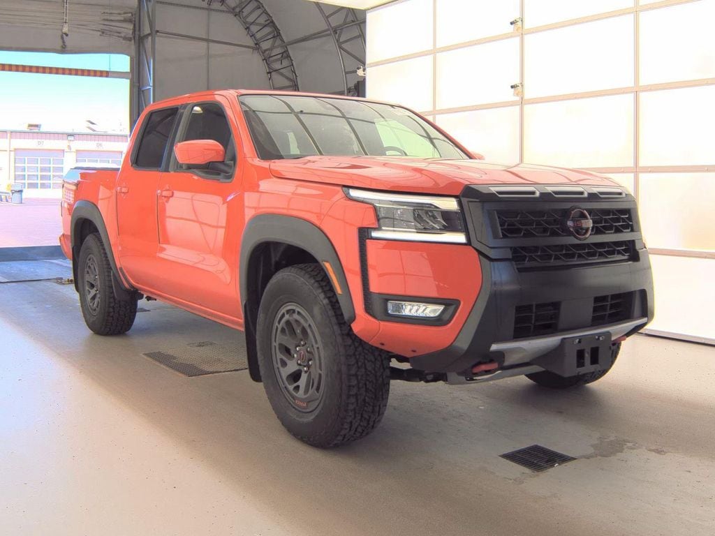 2025 Nissan Frontier PRO-4X Crew Cab 4X4's photo