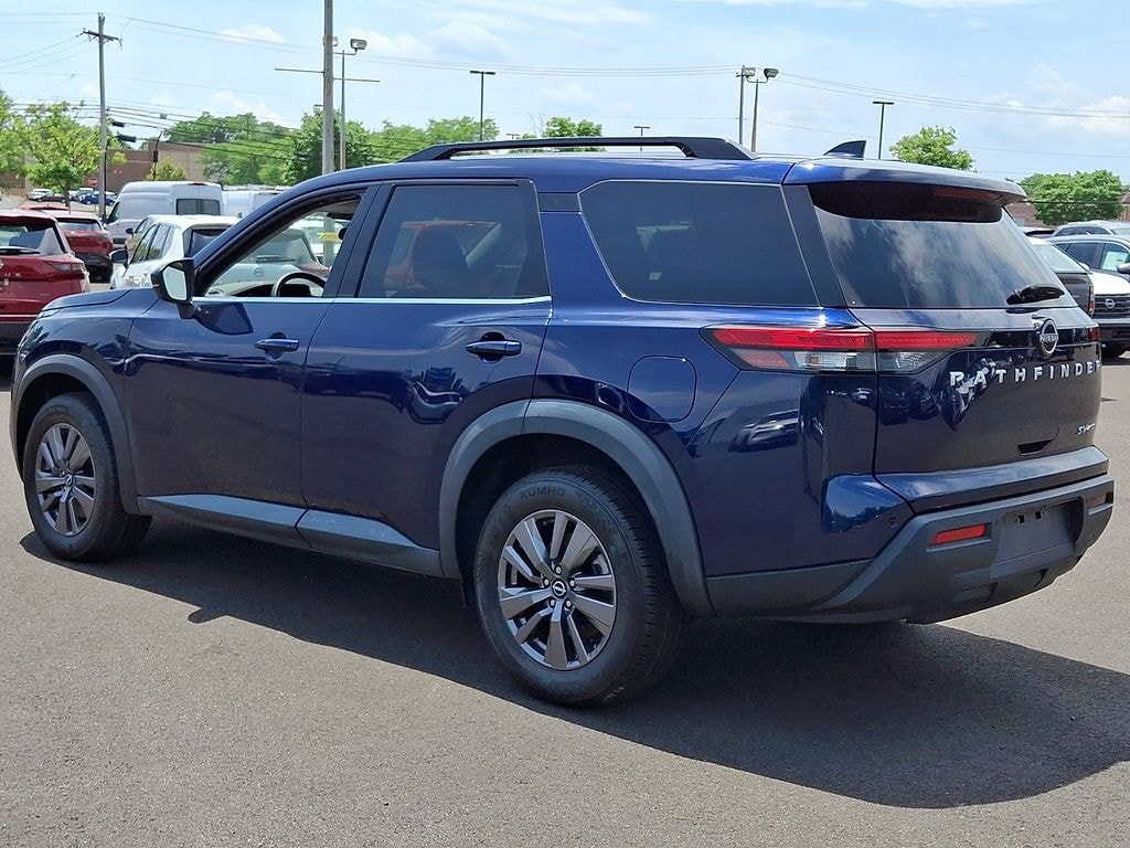 Used 2022 Nissan Pathfinder SV SUV