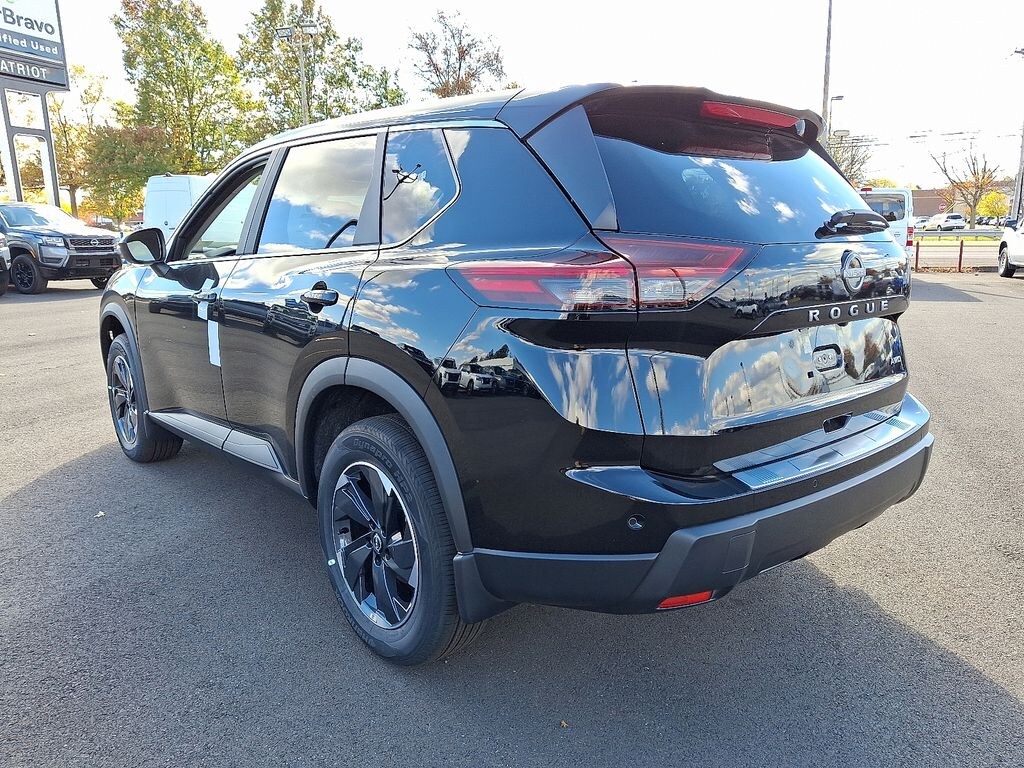 New 2026 Nissan Rogue SV SUV