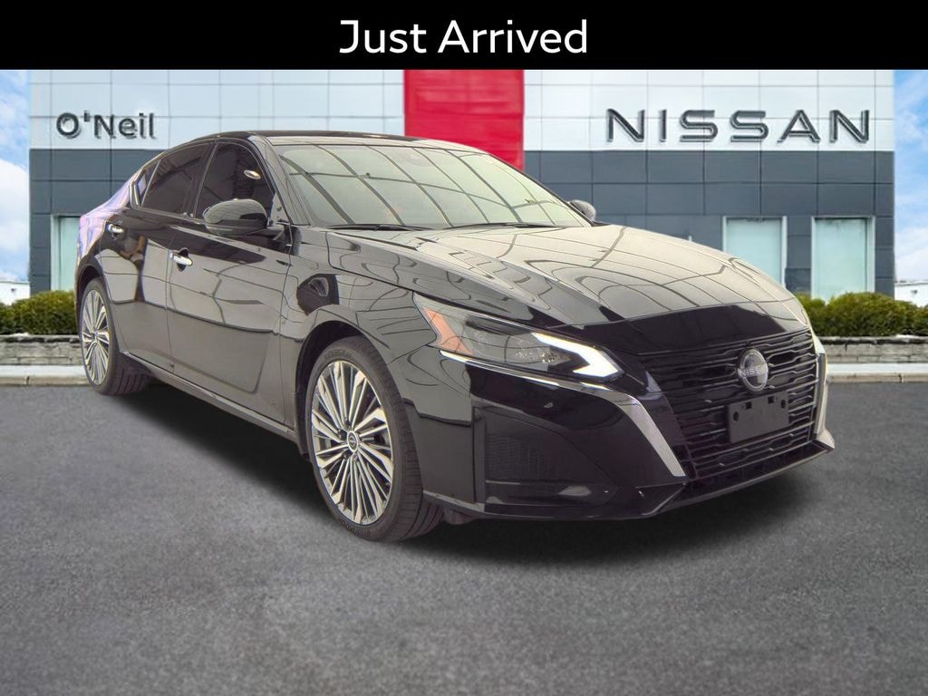 Certified 2025 Nissan Altima SL Sedan