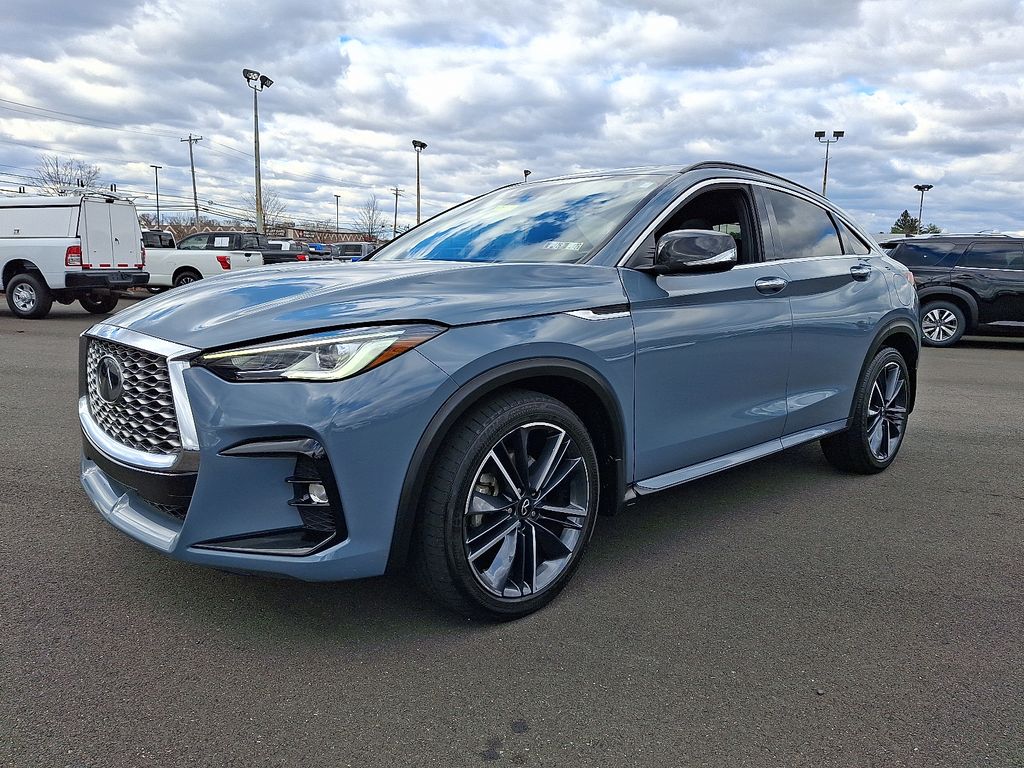 2023 Infiniti QX55 Luxe photo 3