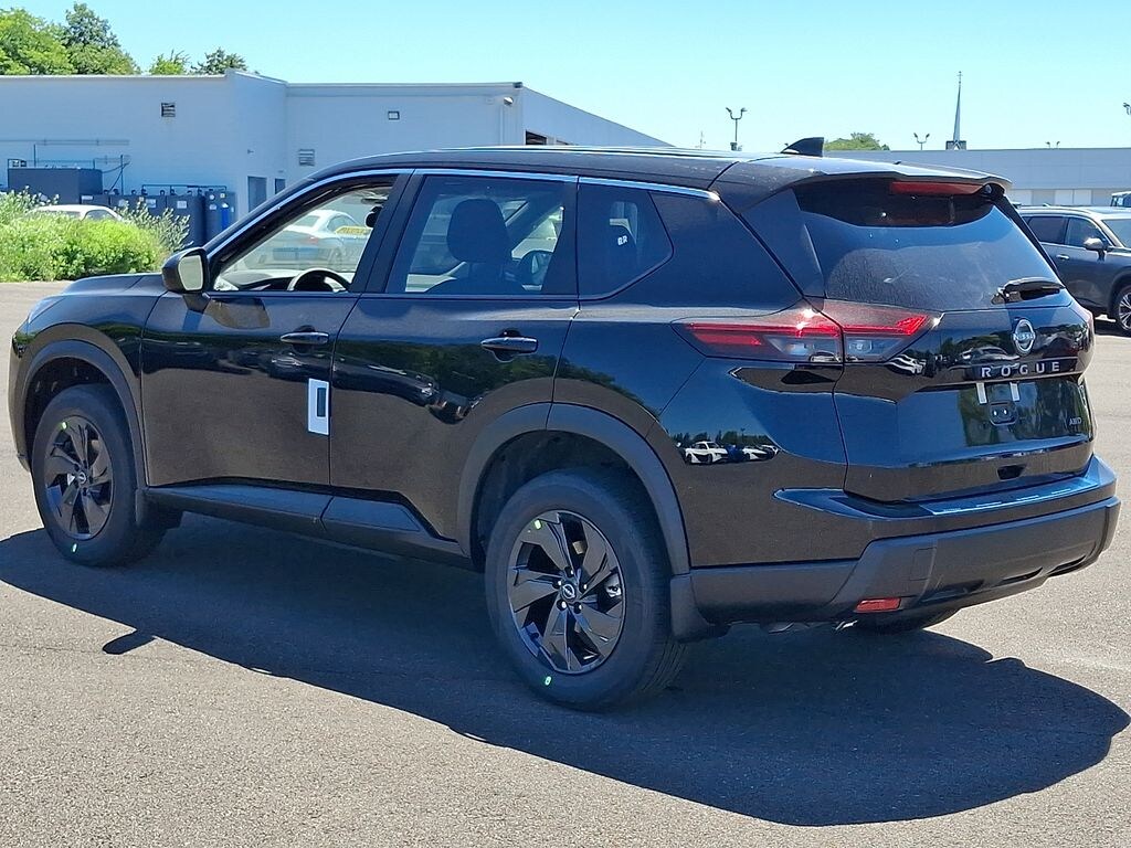 New 2026 Nissan Rogue SV SUV
