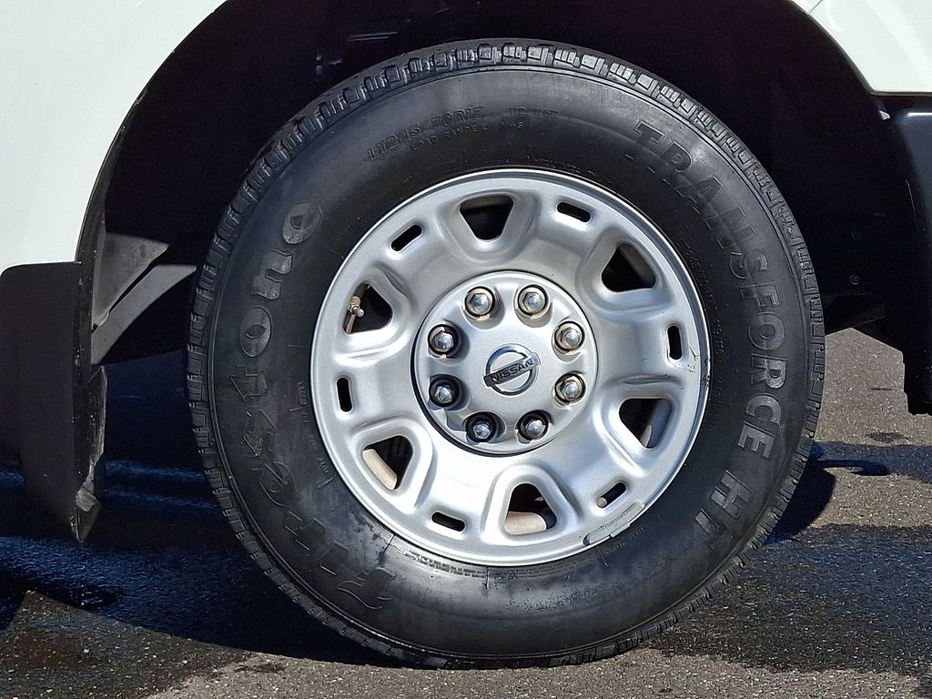 2021 Nissan NV Cargo SV - Photo 8