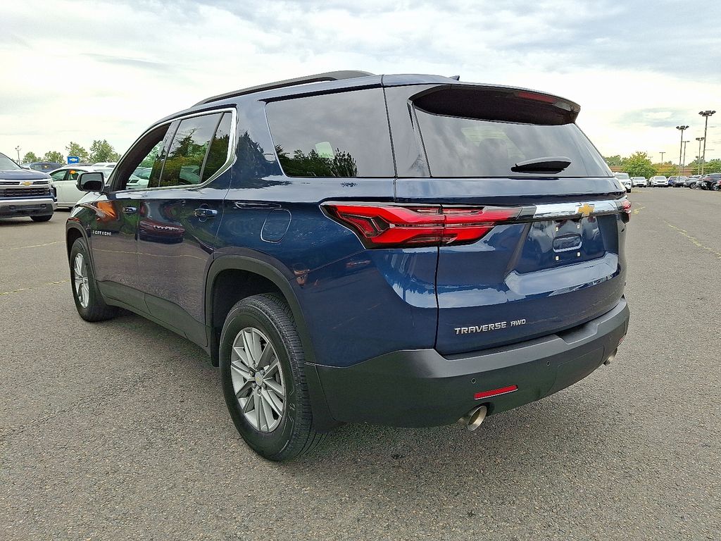 2023 Chevrolet Traverse Cloth 1LT photo 3