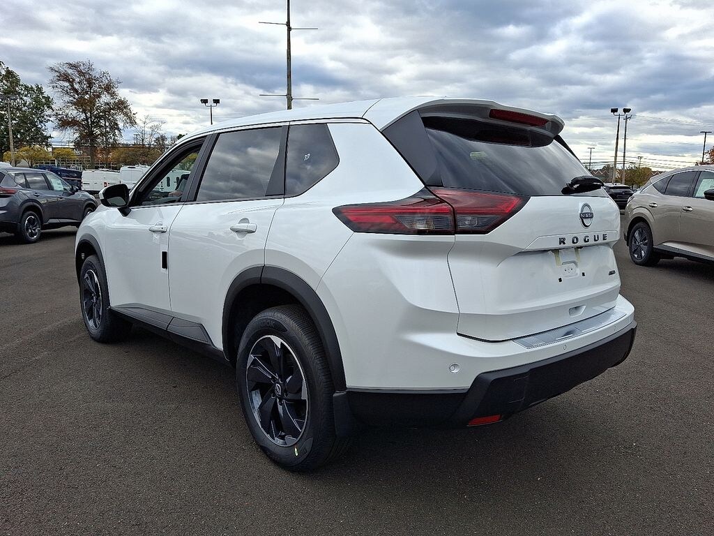 New 2026 Nissan Rogue SV SUV