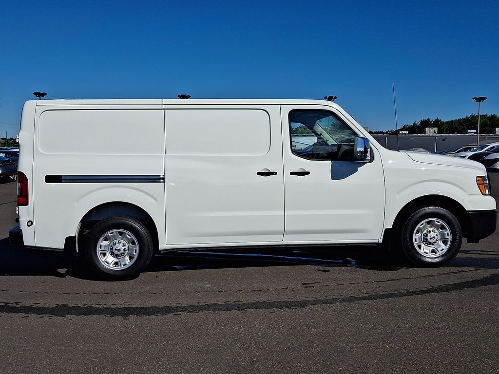 2021 Nissan NV Cargo SV - Photo 7