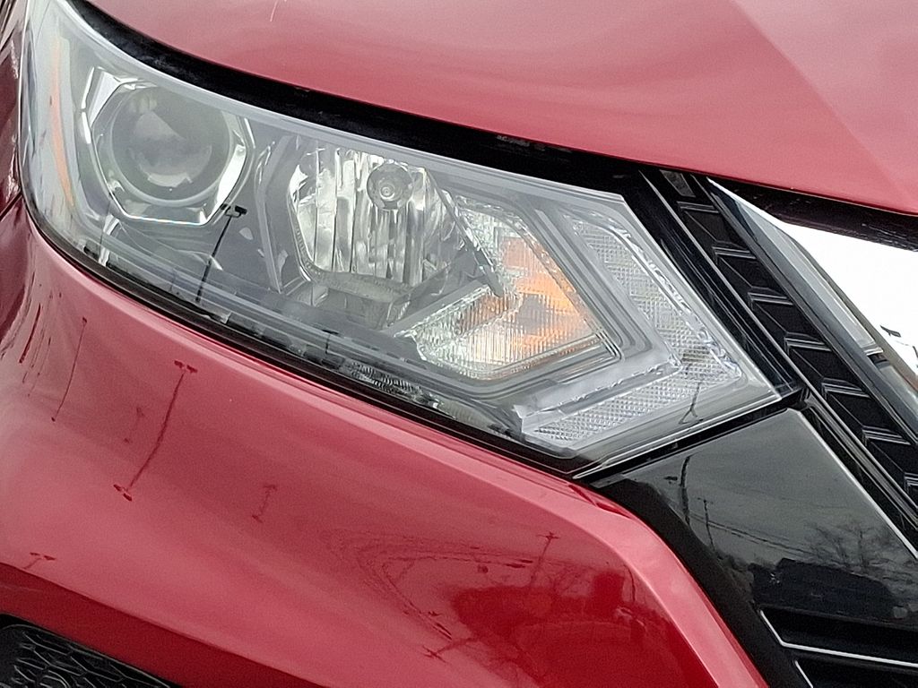 2022 Nissan Rogue Sport SV - Photo 9