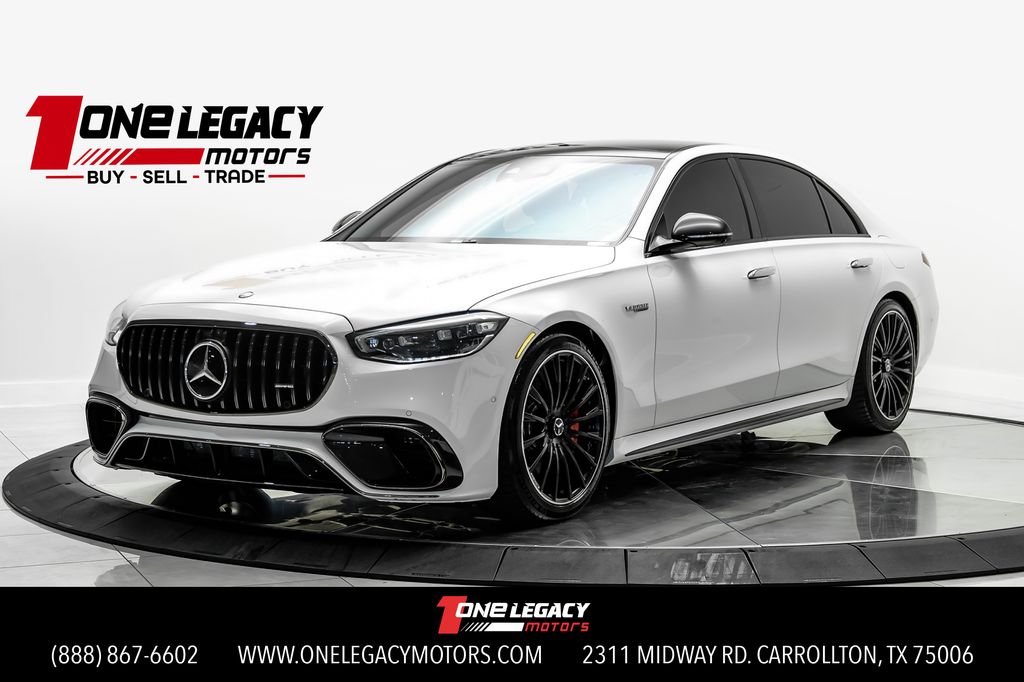 2024 Mercedes-Benz S-Class S 63 E-Performance's photo