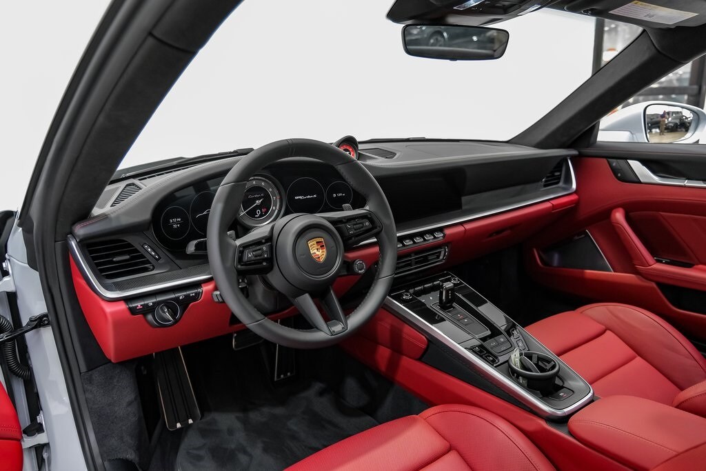 2025 Porsche 911 Turbo S photo 3