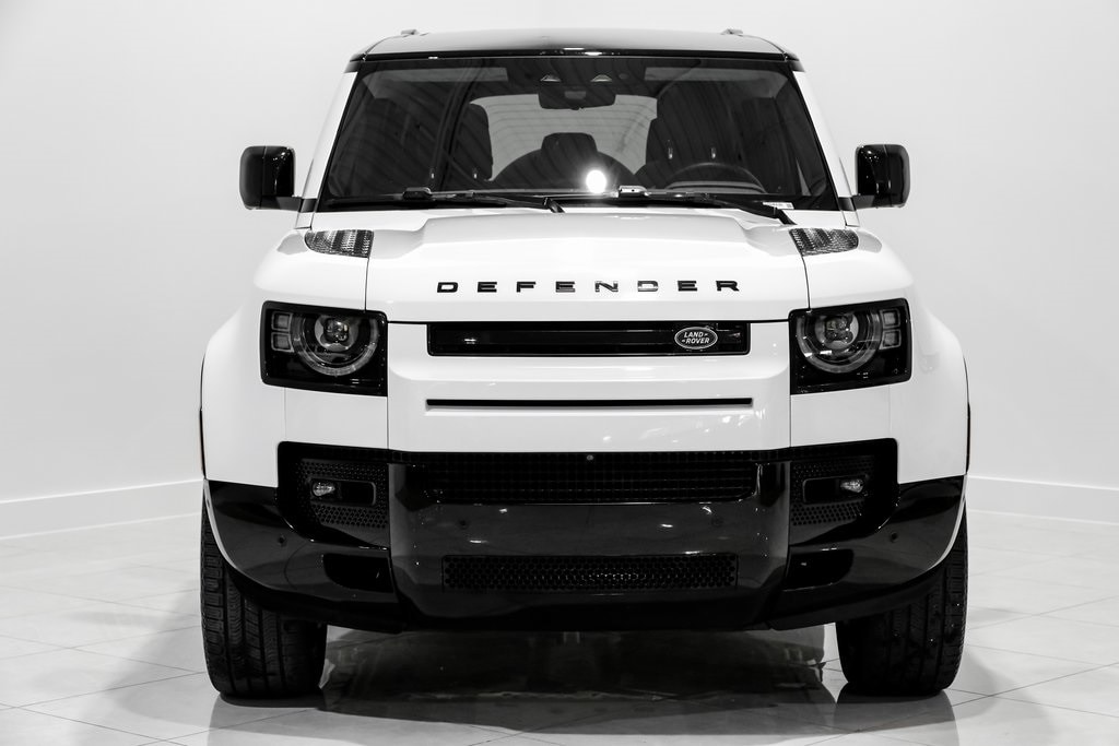 Used 2024 Land Rover Defender 110 X-Dynamic SE SUV