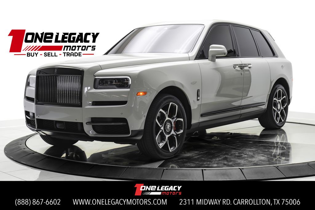 2022 Rolls-Royce Cullinan Black Badge's photo