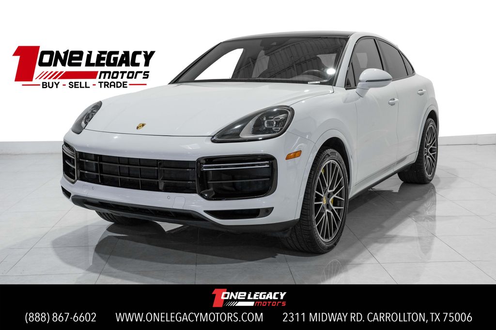 2020 Porsche Cayenne Turbo's photo
