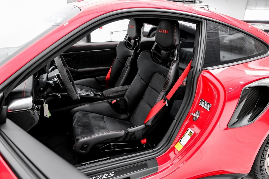 2019 Porsche 911 GT2 RS photo 4