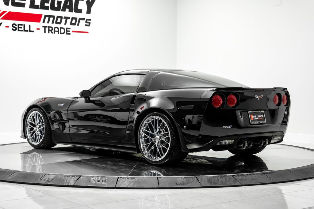 2011 Chevrolet Corvette ZR1 - Photo 11