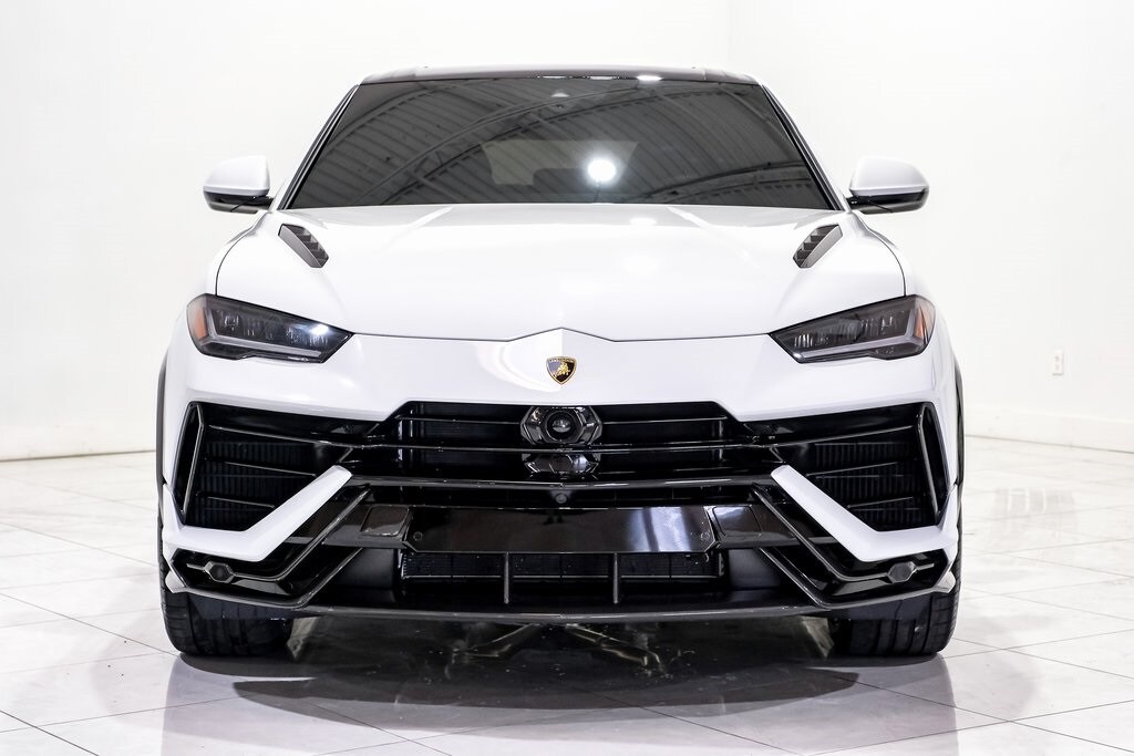 2024 Lamborghini Urus Performante photo 2