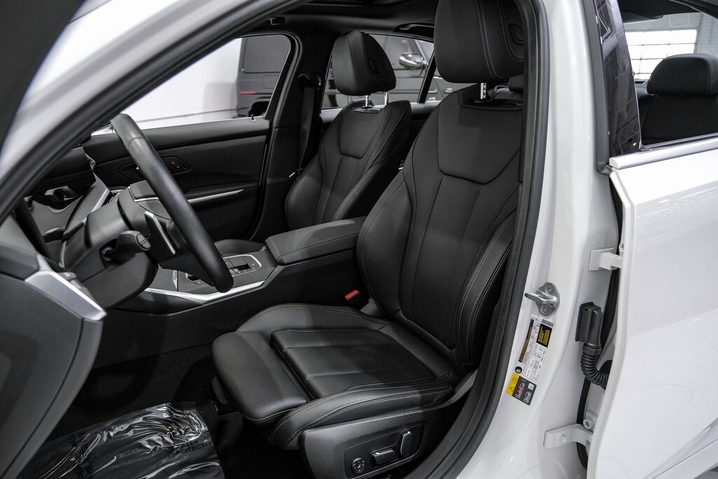 2024 Bmw 330e xDrive photo 4