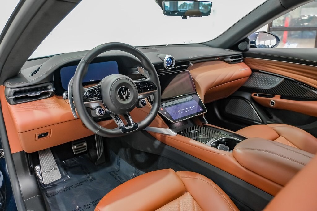 2024 Maserati Granturismo Modena photo 3