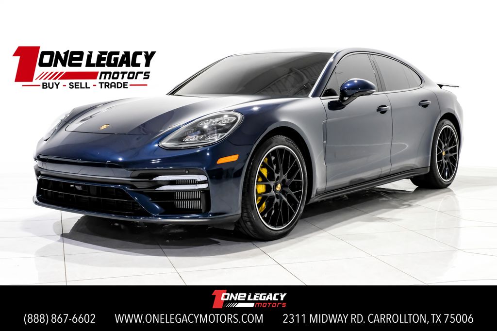 2022 Porsche Panamera Turbo S's photo