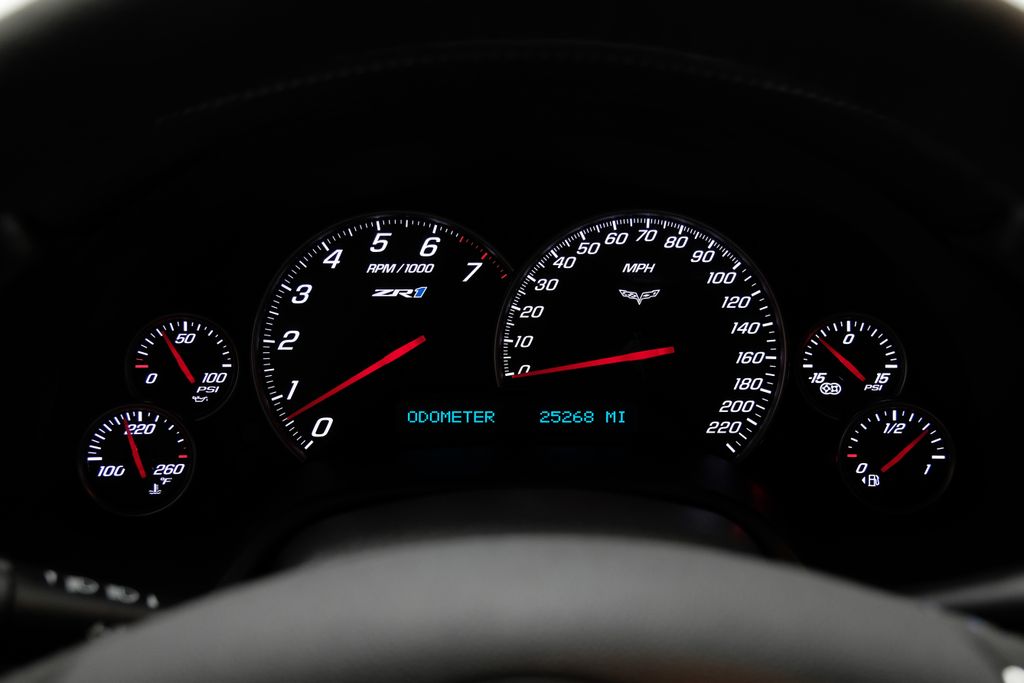 2011 Chevrolet Corvette ZR1 - Photo 20