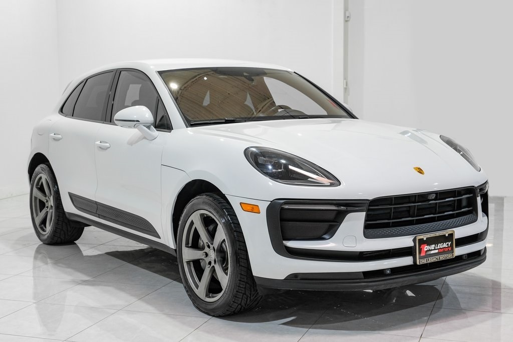 Used 2022 Porsche Macan Base SUV